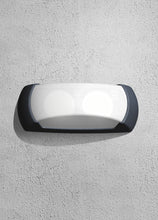 Charger l'image dans la galerie, APPLIQUE MURALE ETANCHE E27 IP66 . FRANCY-OP . FUMAGALI